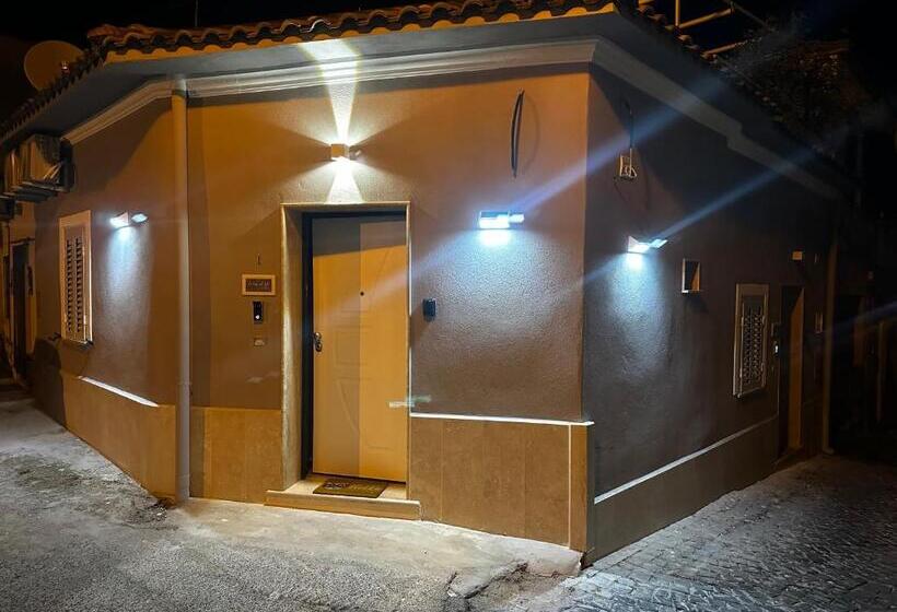 צימר Le Case Col Sole Da Silvia Interno 1