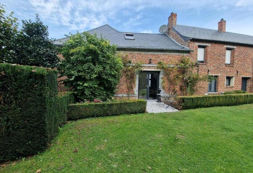 Bed and Breakfast Le Domaine De La Rhonelle