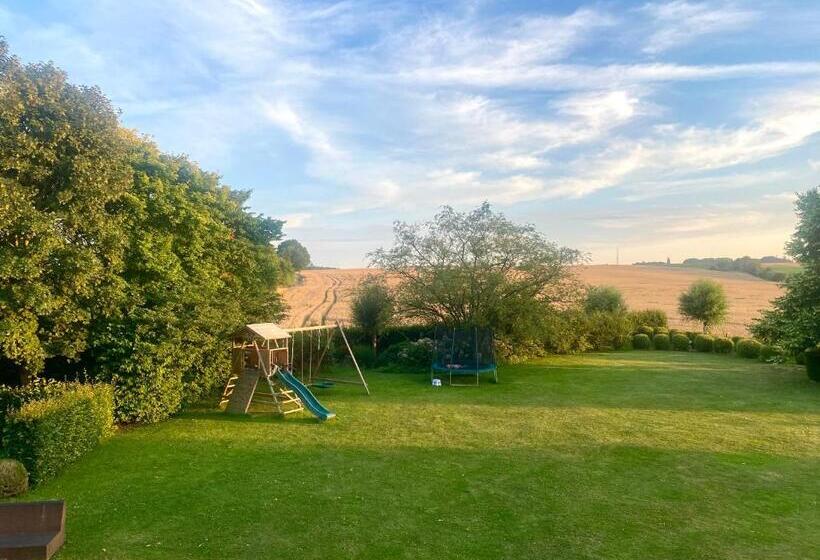 ベッドアンドブレックファースト Marie Campagne