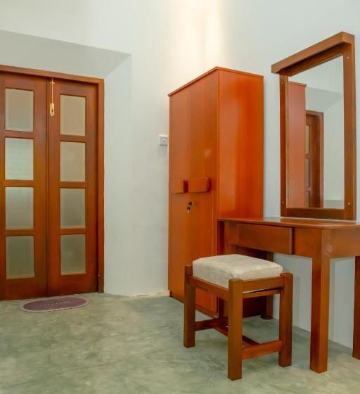 민박 Savindra Villa