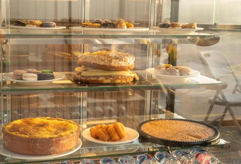 تختخواب و صبحانه Sun And Sand Guest House