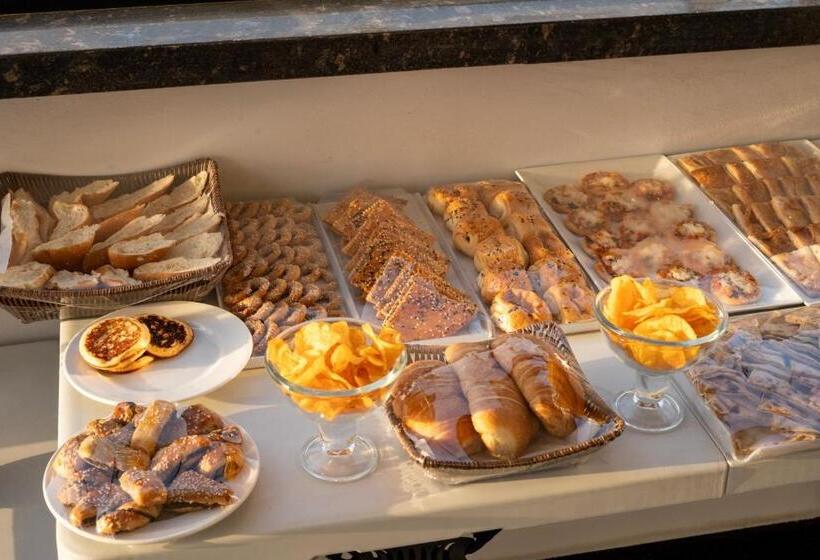 تختخواب و صبحانه Sun And Sand Guest House