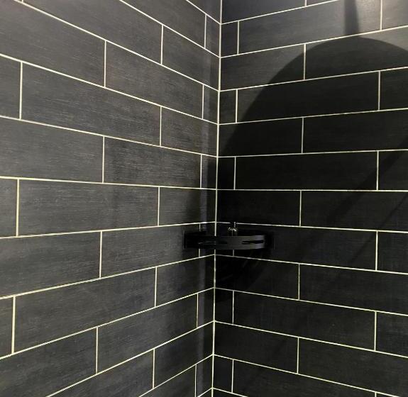 住宿加早餐  The Midway