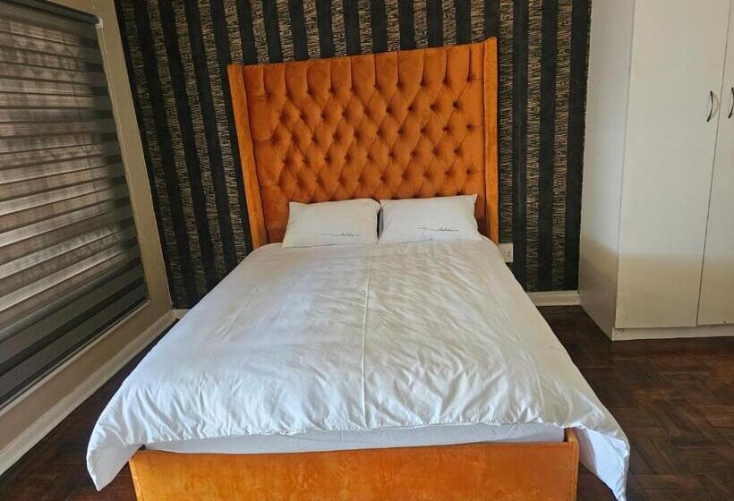 Bed and Breakfast Yello Guest House Ce2