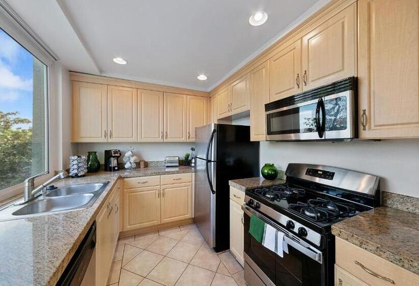 Beverly Hills Glamour Oasis 2 Br Apt With Parking 304