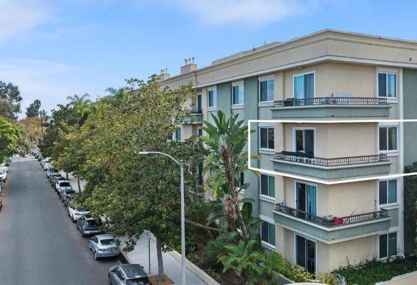 Beverly Hills Glamour Oasis 2 Br Apt With Parking 304