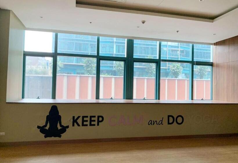 Bgc Staycation At Casa Lucca 200mbps Wifi