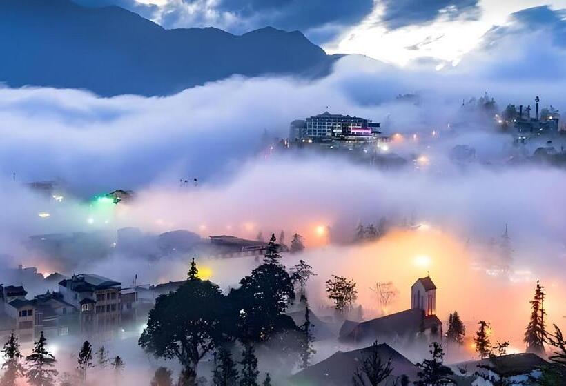 هتل Central Sapa March