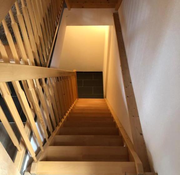 住宿加早餐  Hop In Nest Cozy Bed&breakfast In Wengen