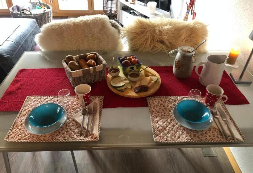 住宿加早餐  Hop In Nest Cozy Bed&breakfast In Wengen