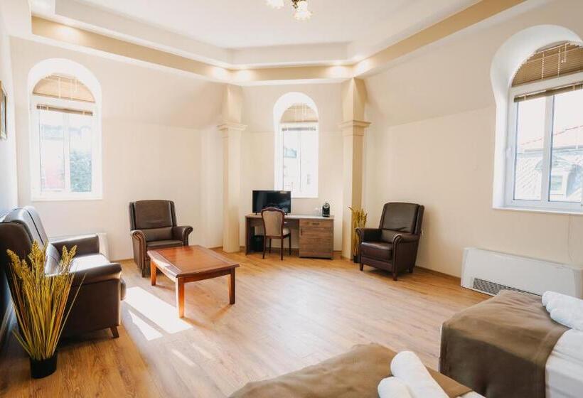 Otel хотел театъръ