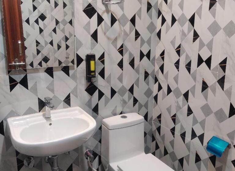 ホテル Aastha Shree Dham