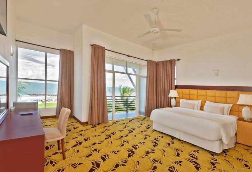 Отель Beverly Beach Negombo