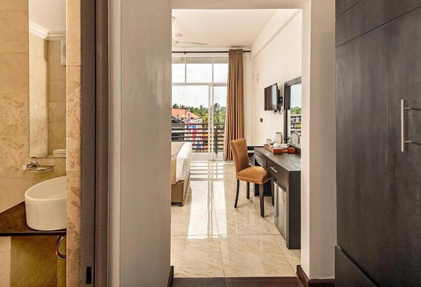 Отель Beverly Beach Negombo