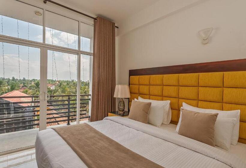 Отель Beverly Beach Negombo