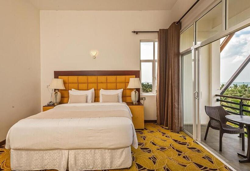 Отель Beverly Beach Negombo