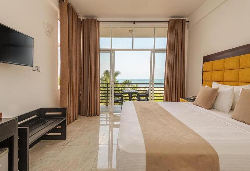 Отель Beverly Beach Negombo