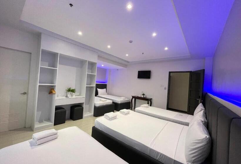 هتل Central Block Inn