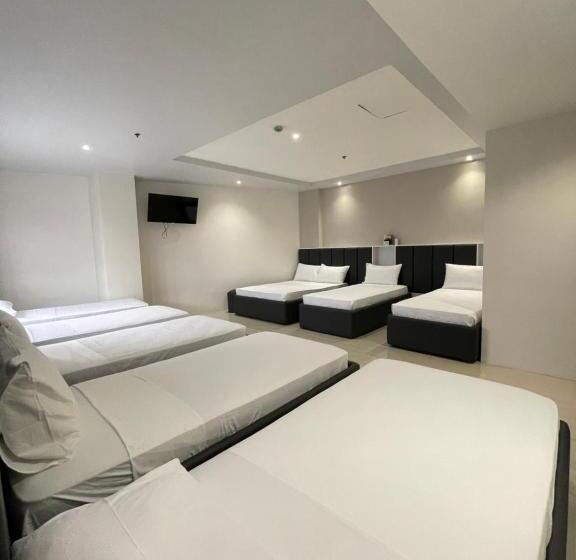 هتل Central Block Inn