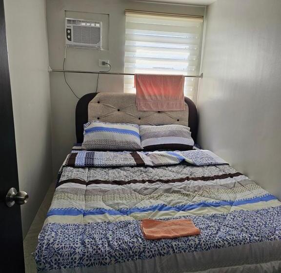 בית מלון כפרי Condo Banilad Deca Homes