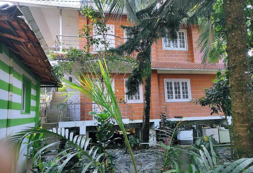 Отель Cottage Garden Deepikas