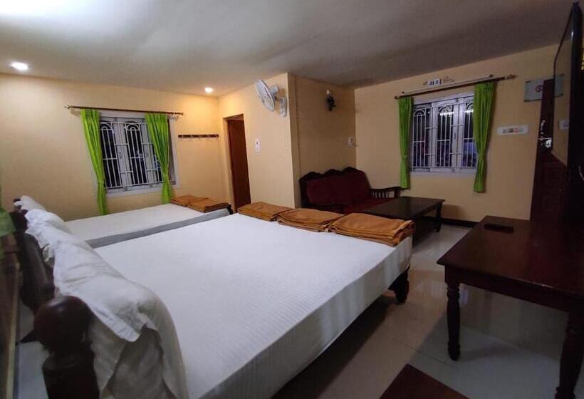 Отель Cottage Garden Deepikas