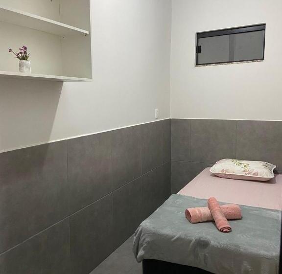 מלון כמוסות Hostel Araxá