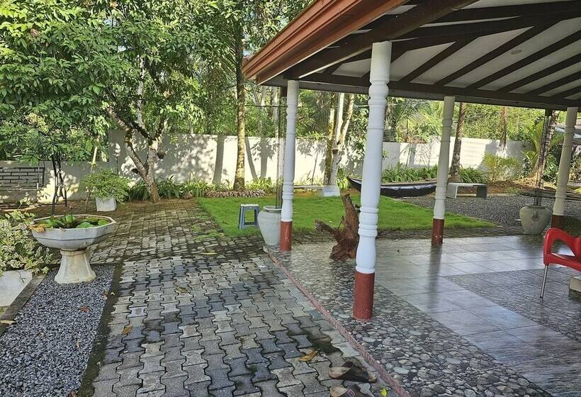 בית מלון כפרי Ellakanda Nature Villa
