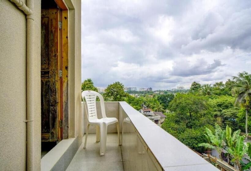 Отель Famy Home