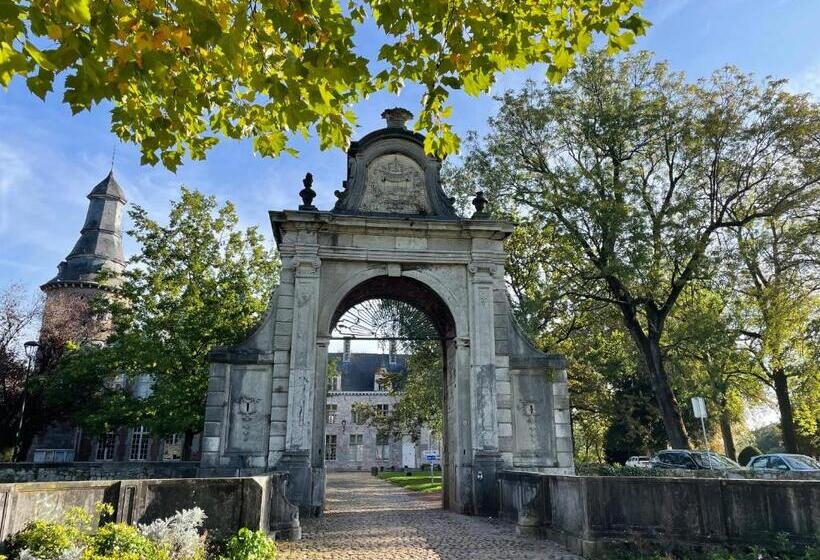 ホテル Ferme Du Château Fontaine