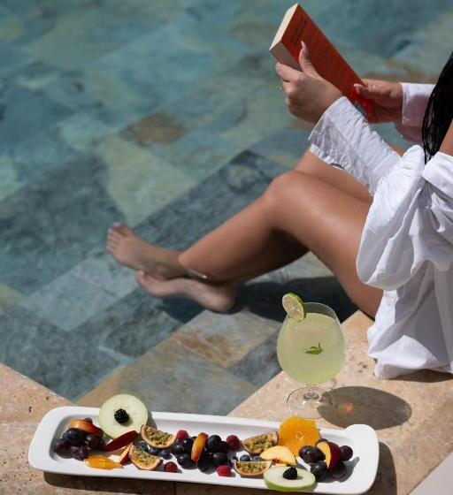 בית מלון כפרי Great White