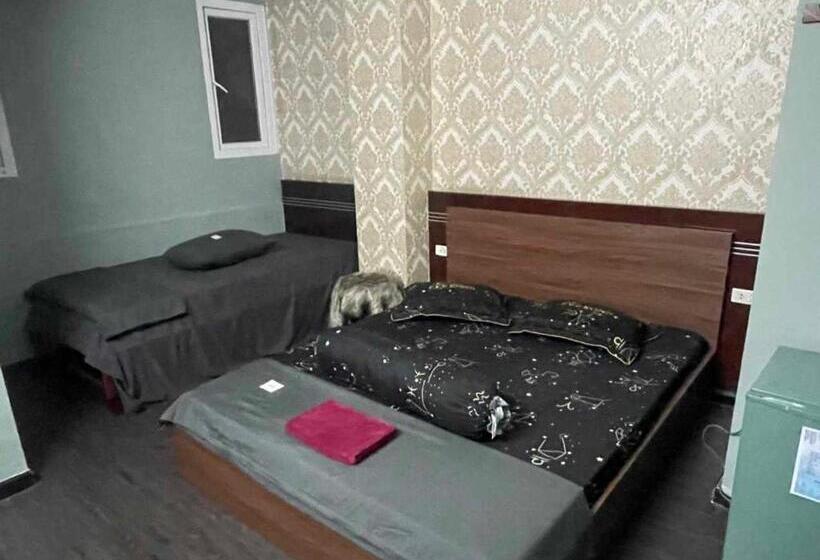 هتل Hostel Zalyspa