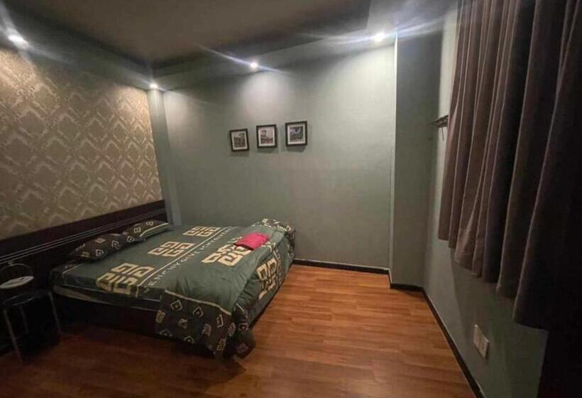 هتل Hostel Zalyspa