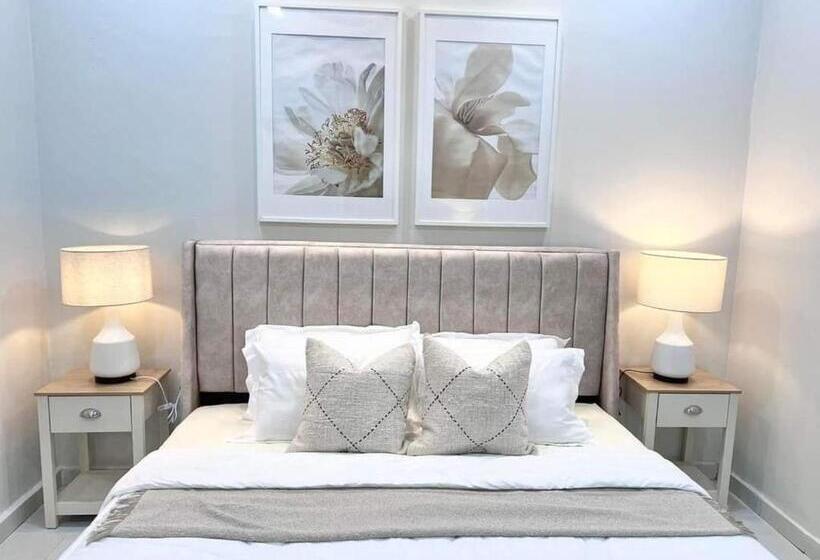 هتل Krisa Scarlet’s Farmhouse