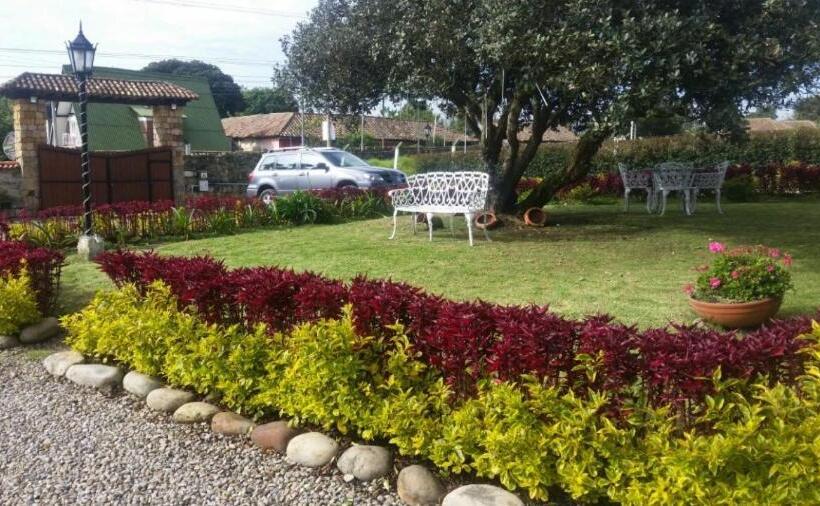 فندق La Franchesca