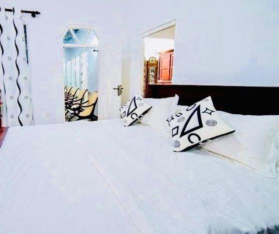 فندق Lagoon Bay Negombo