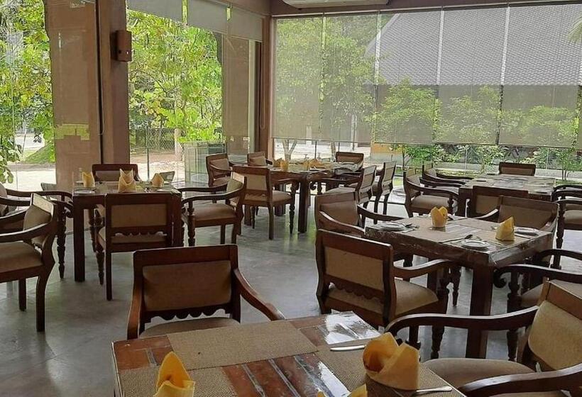 בית מלון כפרי Lavendish Wild Wilpattu