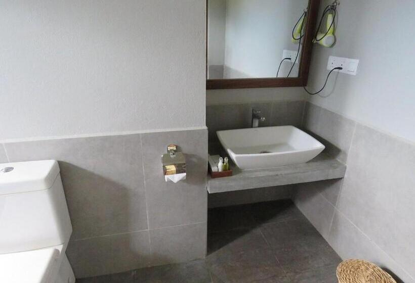 בית מלון כפרי Lavendish Wild Wilpattu