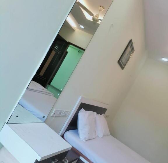 فندق Lonavala Inn