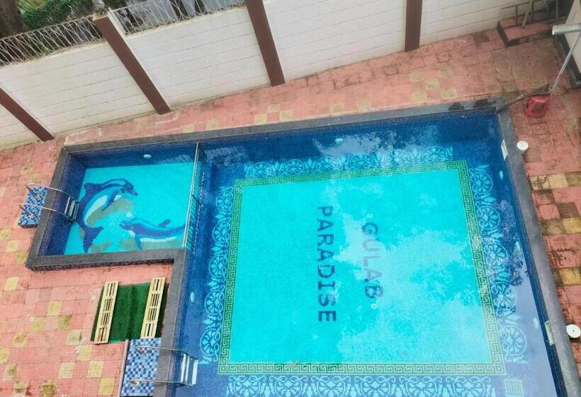 בית מלון כפרי Lonavala Inn