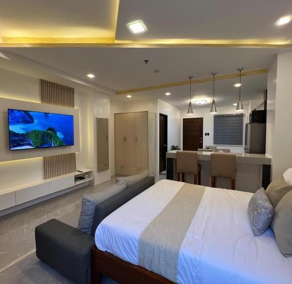 هتل Luxury Cabin Near Fields Avenue