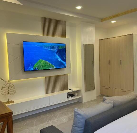 هتل Luxury Cabin Near Fields Avenue