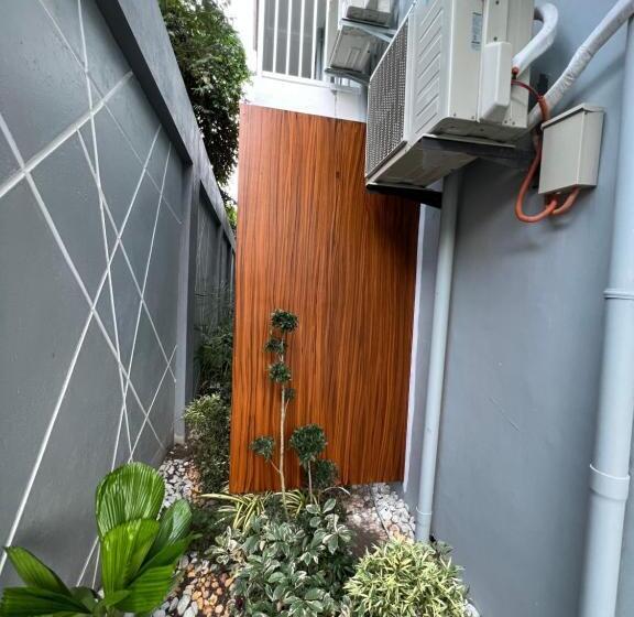 هتل Luxury Cabin Near Fields Avenue