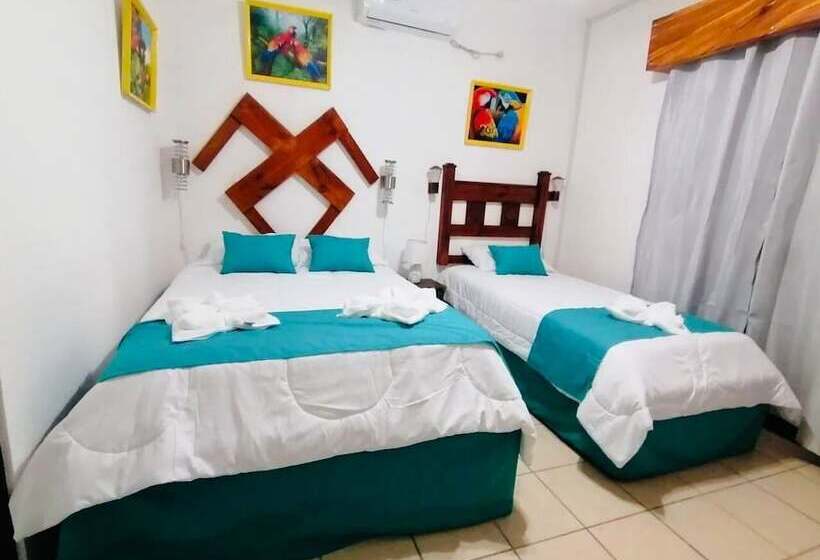 فندق Manuel Antonio Hostel