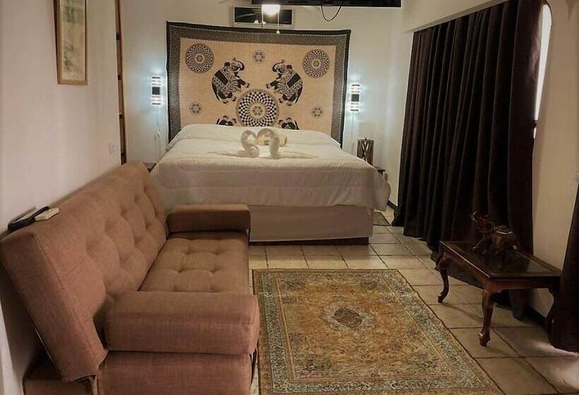 فندق Manuel Antonio Hostel