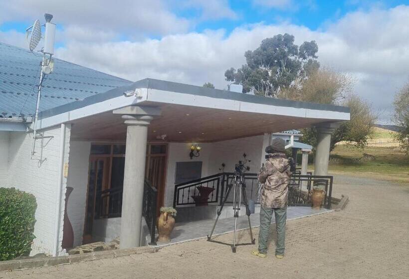 בית מלון כפרי Mountain Shadows