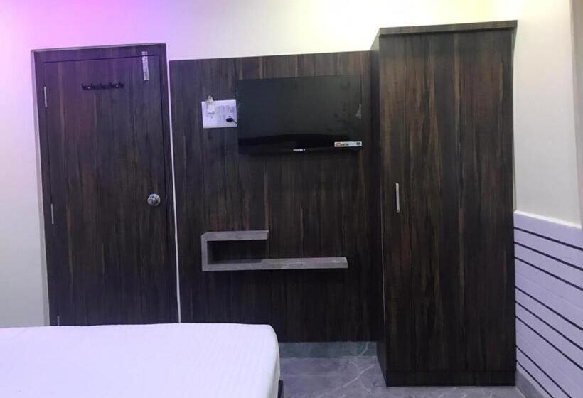 فندق Navnath Inn   Taloja Midc