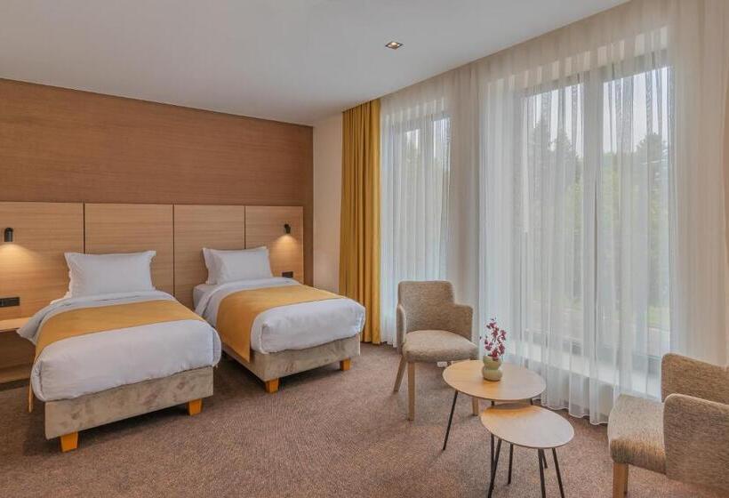 酒店 Osetia Garden