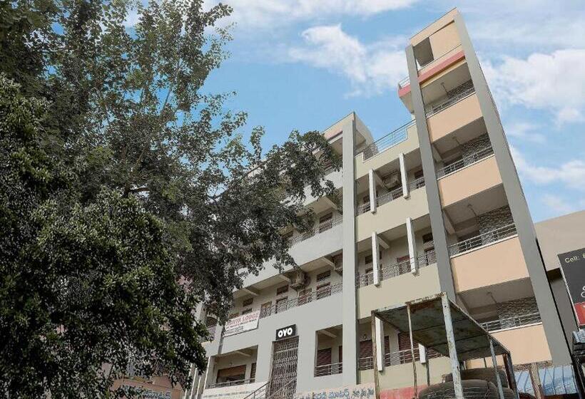 فندق Oyo Flagship Adhya Lodge