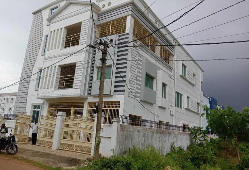 בית מלון כפרי Oyo Flagship Dn Premium Villa